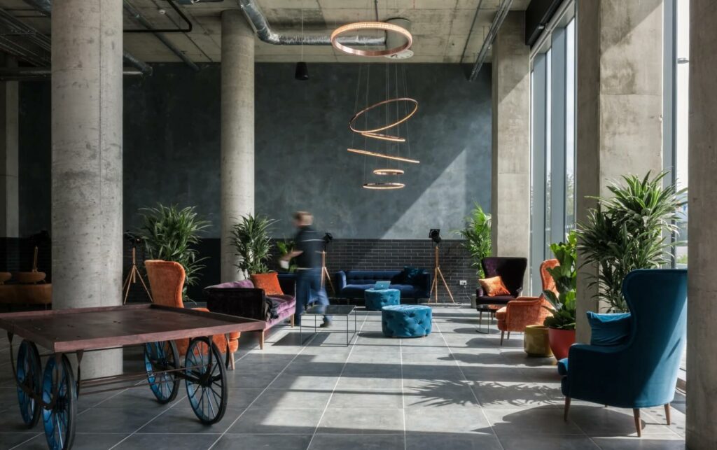 Hotel Trend 2025, Arbeiten im Hotel, Co-Living und Co-Working, innovative Hotelkonzepte, Hotel der Zukunft